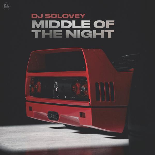 Альбом Middle Of The Night исполнителя DJ Solovey