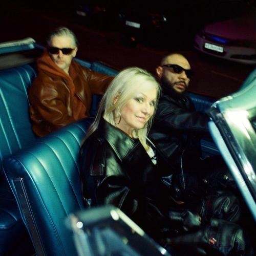 DONI/Ирина Салтыкова/DJ Daveed - Голубые глазки 2.0